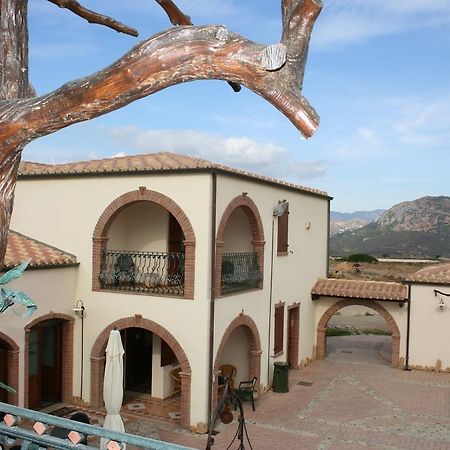 L ' Orizzonte Villa Гонеса Екстериор снимка